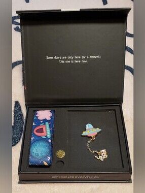 ZOX Once In A Lifetime Limited Edition Pearl Box Set Size M. Retired.